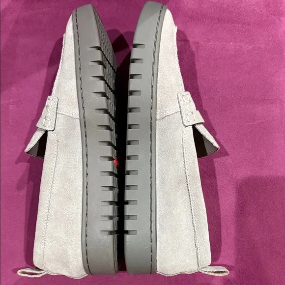 NWOT Vionic Grey Uptown Suede Leather Penny Loafers Size 7.5 - Picture 9 of 10